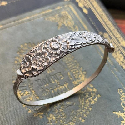 Delyth - Bracciale in Argento Inciso