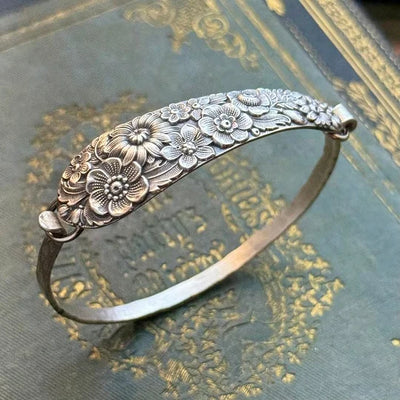 Delyth - Bracciale in Argento Inciso