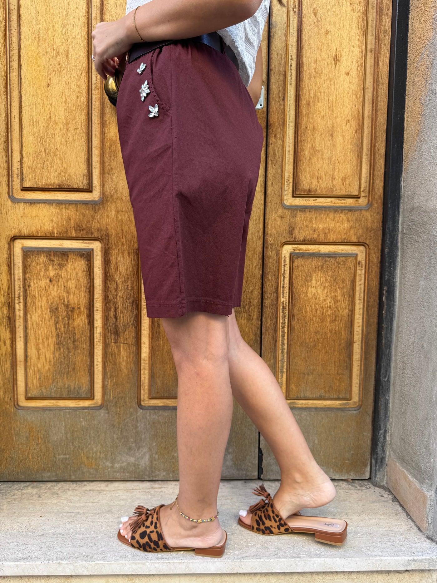 PANTALONCINO CON STRASS