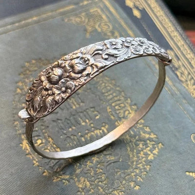 Delyth - Bracciale in Argento Inciso