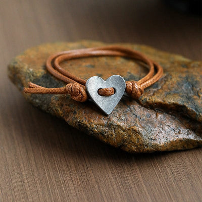 Syra - Bracciale con ciondolo cuore rustico