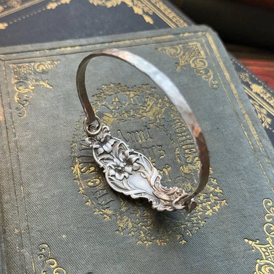 Delyth - Bracciale in Argento Inciso