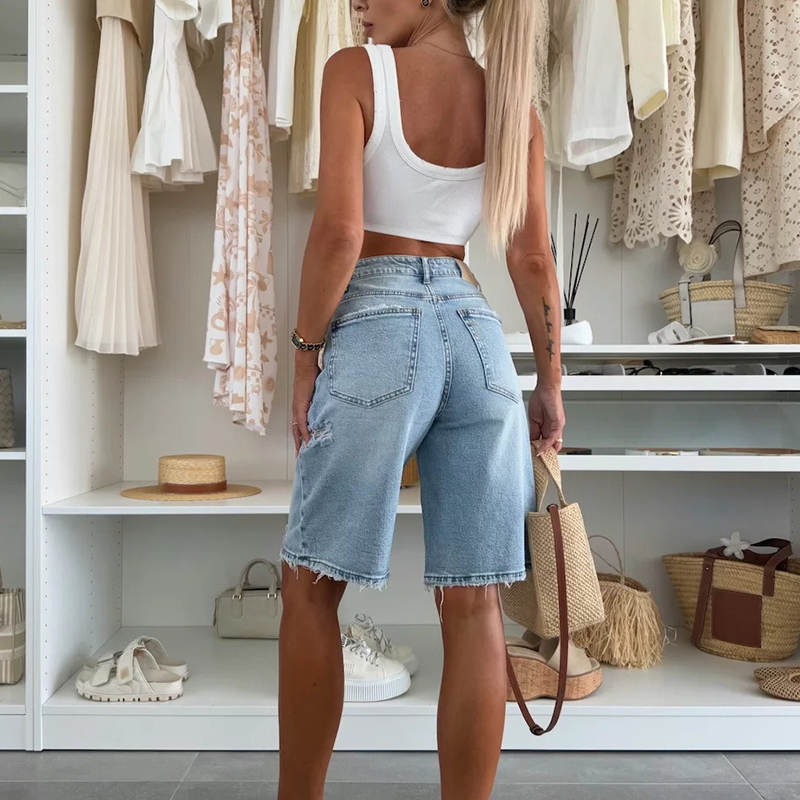 Pantaloni midi in denim retrò distrutti